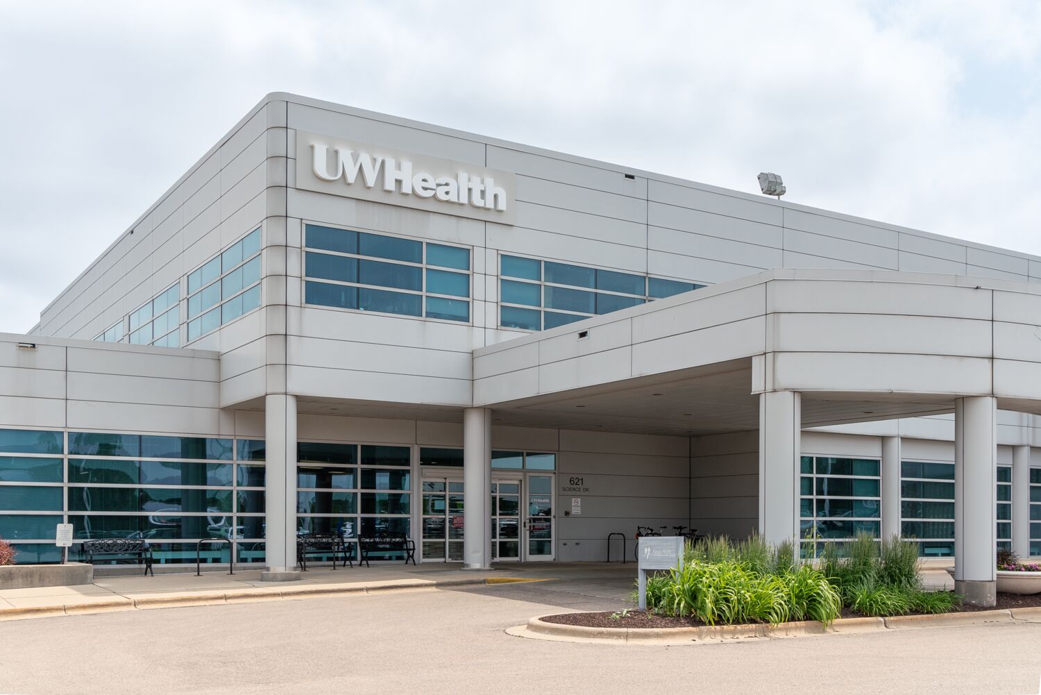 UW Health Science Dr Medical Center